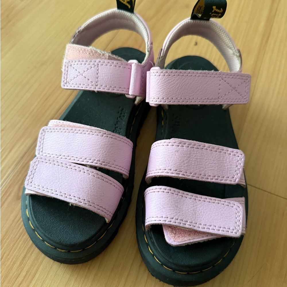 Dr. Martens Light Pink Kids Sandals/ brand new never worn